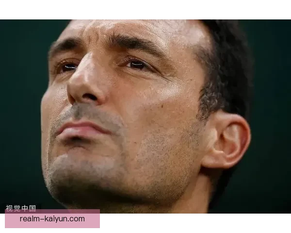 斯卡洛尼力挺年轻球员，未来星辰在赛场中值得关注表现亮眼。